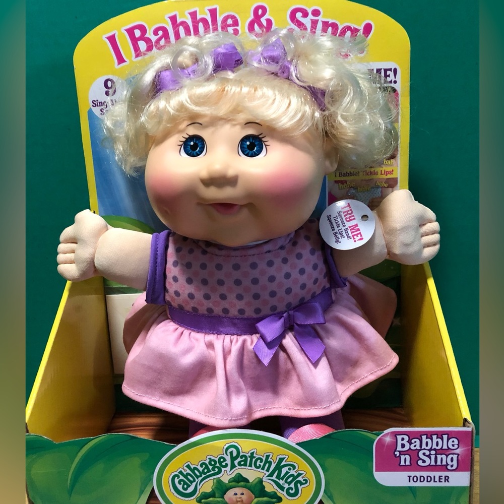 Cabbage Patch Kids-Babble’ n Sing Toddler